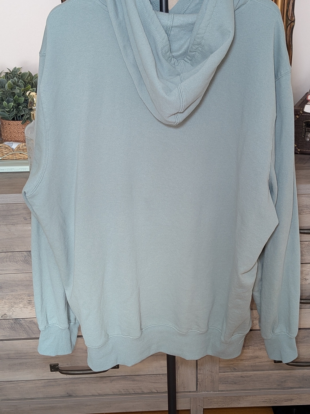Hello Kitty Always Be Kind Hoodie 2XL Sage Green Embroidered Sanrio Sweatshirt - Picture 4 of 5